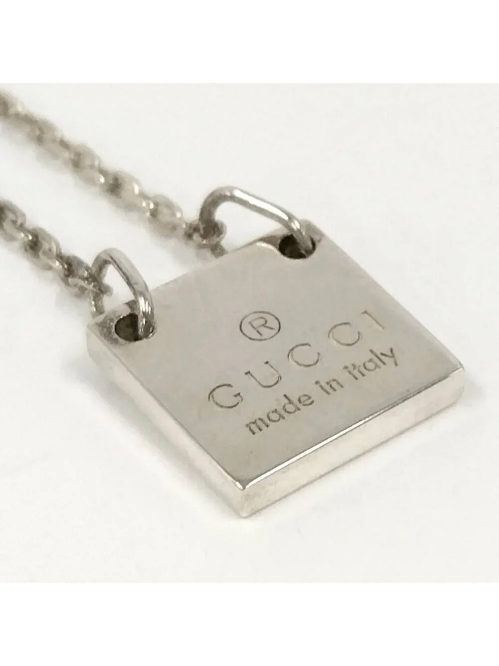 Gucci Square Plate Silver Necklace